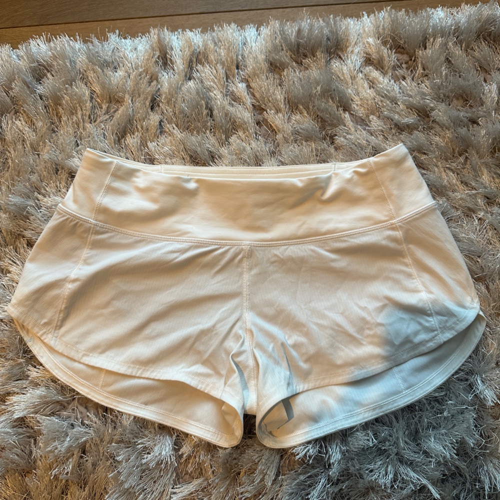 Lululemon White Women's Shorts